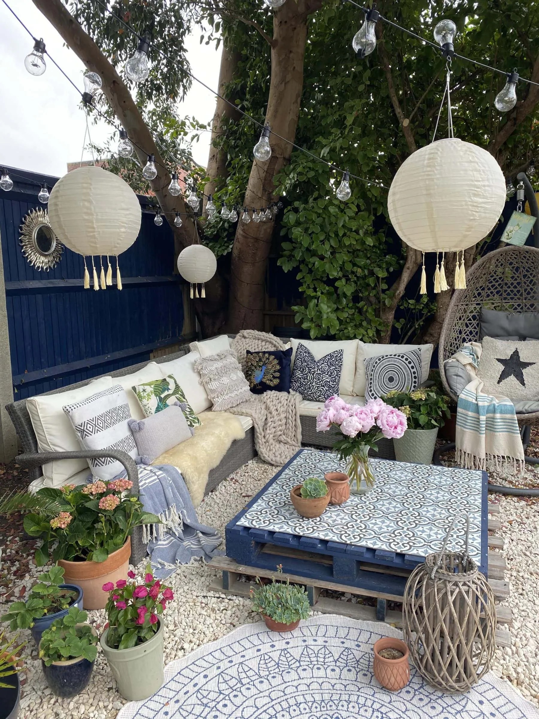 The Best Outdoor Textiles to Cosy Up Your Garden Space