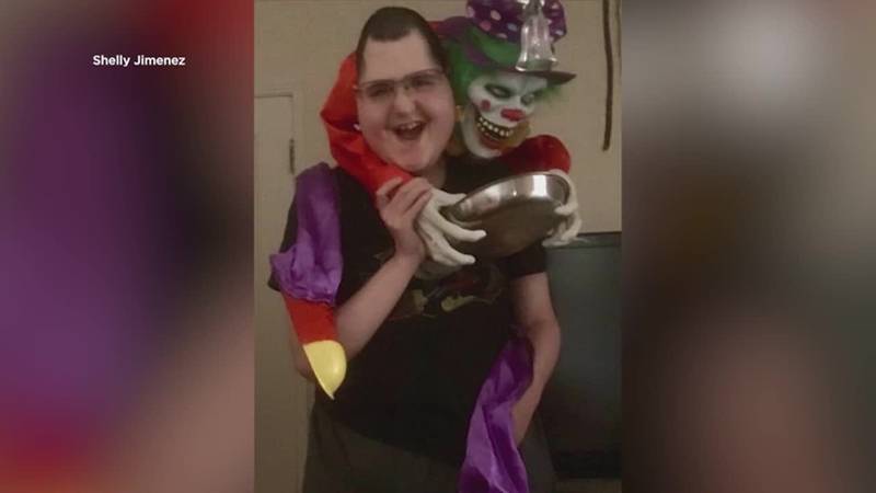 A mother creates a massive Halloween display year after year to bring joy to her terminally ill...