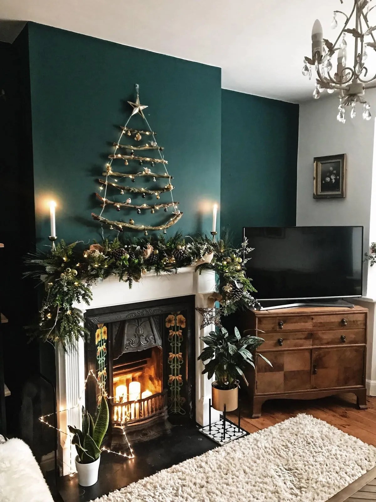 Twig Christmas Tree – How To Create an Eco Friendly Decoration